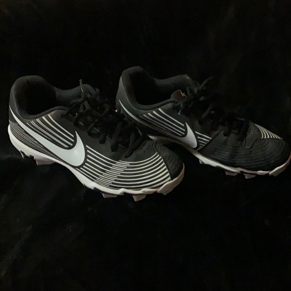 Big Girls Softball Cleats